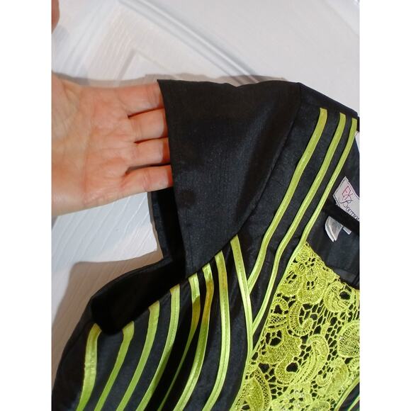 EY Boutique Black with Neon Green Lace Detail Midi Size 16 - Picture 3 of 6